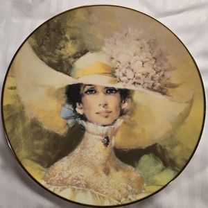 Mrs. P.F.E. Albee /AVON Vintage decorative